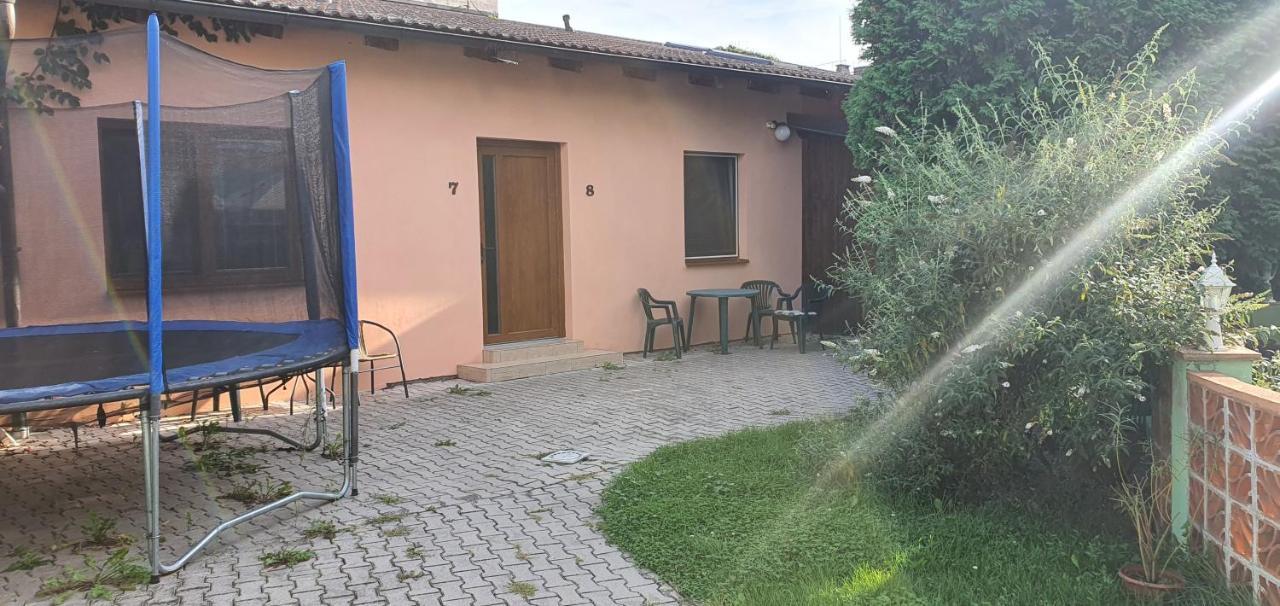 Penzion U Kohoutka Pardubice Exterior foto