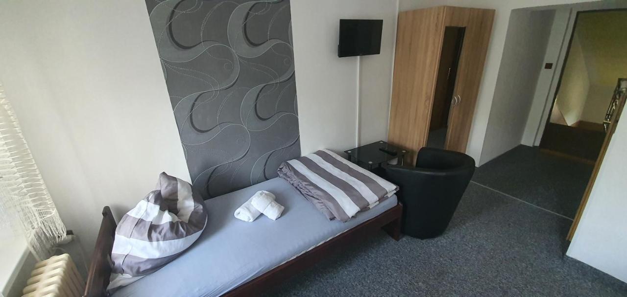 Penzion U Kohoutka Pardubice Exterior foto